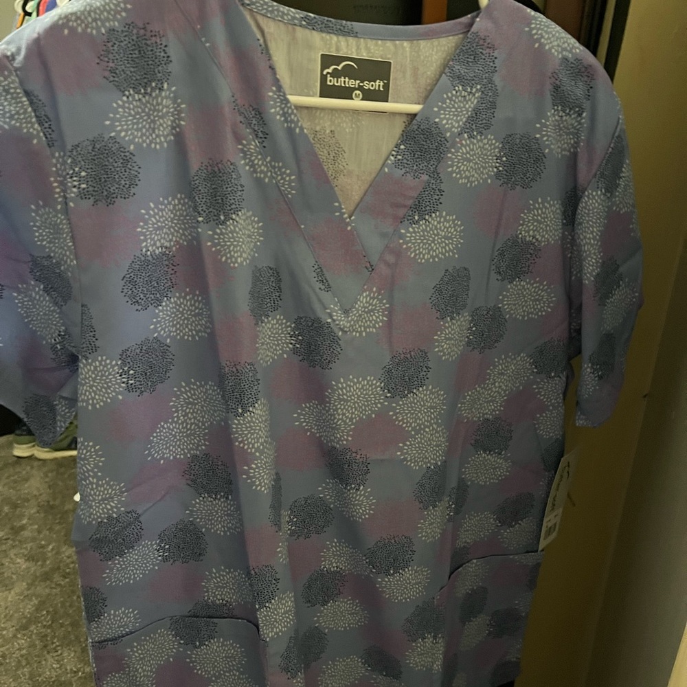 Scrub Lot! Size Small - image 4